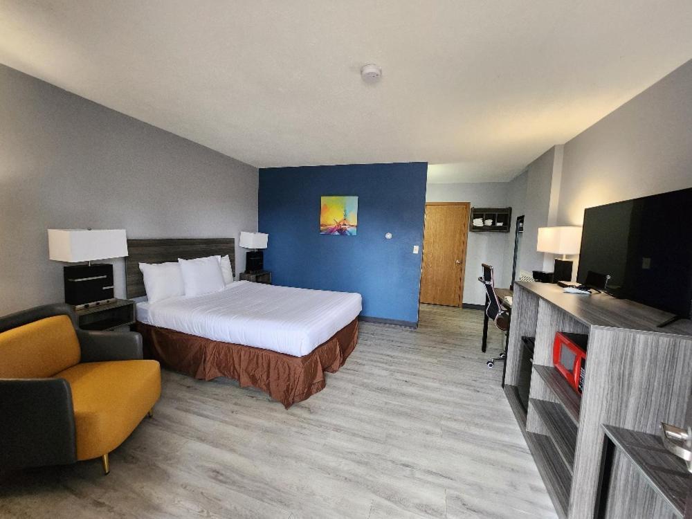 Super 8 By Wyndham Wi Motel 2*