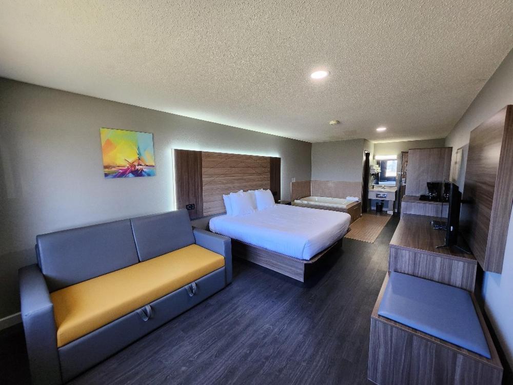 Super 8 By Wyndham Wi