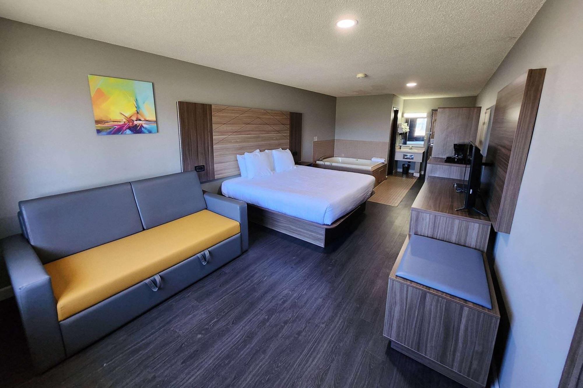 Super 8 By Wyndham Wi 2*