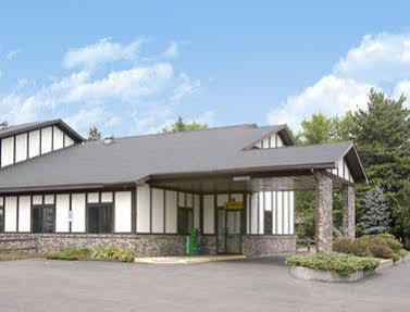 Motel Super 8 By Wyndham Wi 2*